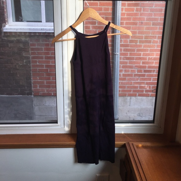 Form fitting dress - Picture 1 of 4